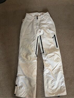 Picture woman snow pants